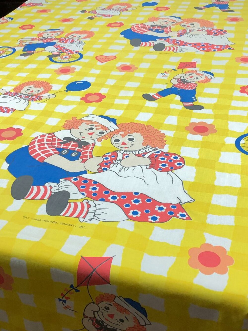 Vintage 70s Raggedy Ann Andy I LOVE YOU Hearts Yellow Twin Flat Top Bedsheet